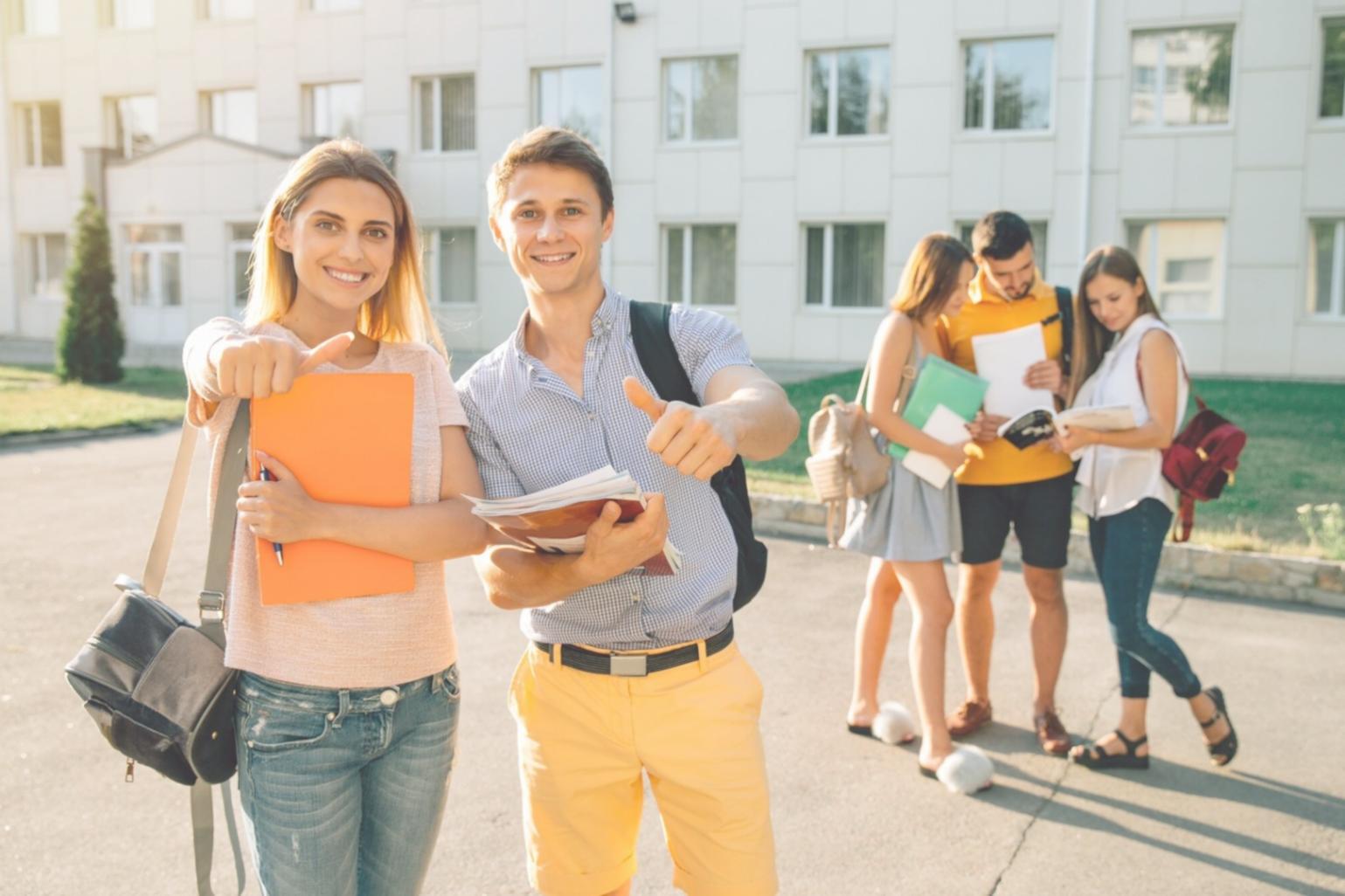 Analisis mendalam laporan keuangan emiten sektor perbankan